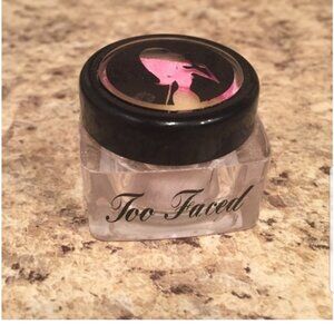 ISO Too faced OG vintage kitty glitter any shade!!